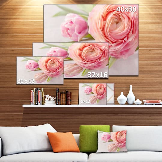 Designart - Full Bloom and Blooming Flowers